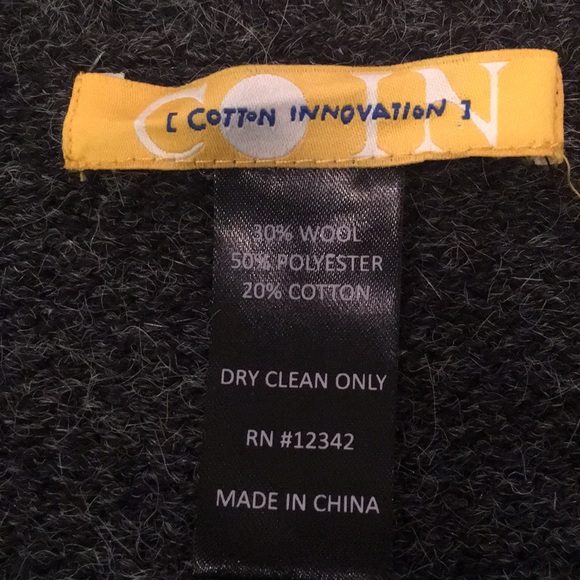 Ripped sweater. - Picture 4 of 4